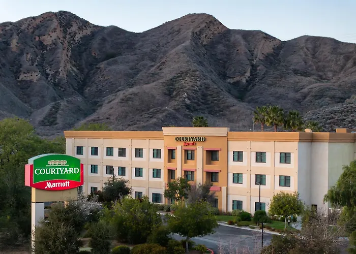 Courtyard By Marriott Santa Clarita Valencia